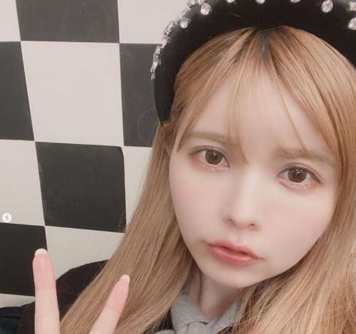 【比較画像】益若つばさの顔が激変したのは整形が理由？劣化が凄くて別人級！
