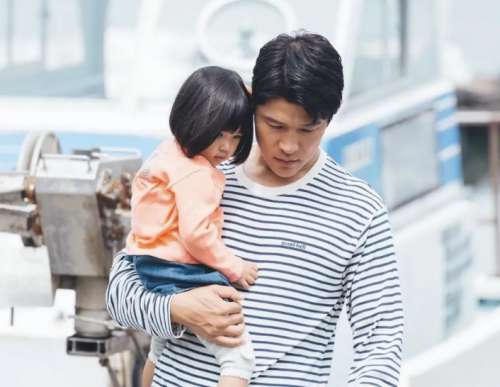 鈴木亮平の妻は元WEBデザイナーで子供は1人!目撃情報や夫婦仲も調査!