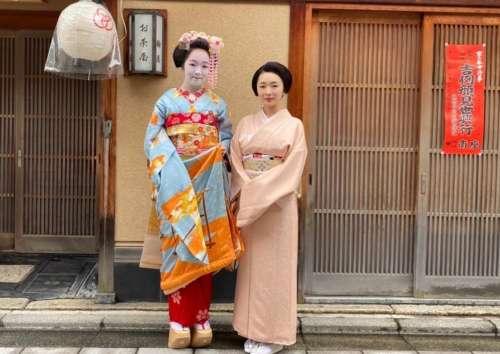 【顔画像】とし真菜の本名や年齢は?京都の元No.1芸妓で人気の秘密も調査!
