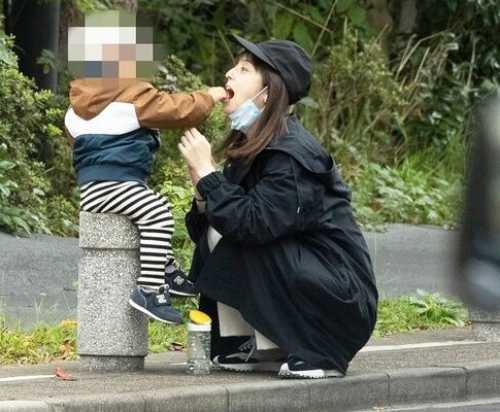 【画像】渡部建と佐々木希の子供の名前や性別は?学校や目撃情報も調査!
